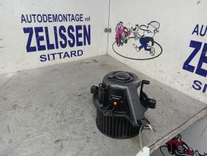 Gebruikte Aanjager Peugeot 5008 I (0A/0E) 1.6 THP 16V Prijs € 105,00 Margeregeling aangeboden door Zelissen V.O.F. autodemontage