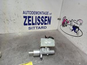 Gebruikte Hoofdremcilinder Mercedes A (W169) 1.5 A-150 3-Drs. Prijs € 31,50 Margeregeling aangeboden door Zelissen V.O.F. autodemontage