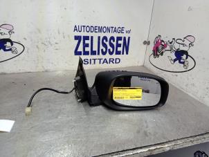 Gebruikte Buitenspiegel rechts Suzuki Swift (ZA/ZC/ZD1/2/3/9) 1.3 VVT 16V Prijs € 52,50 Margeregeling aangeboden door Zelissen V.O.F. autodemontage