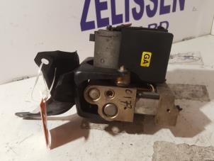 Gebruikte ABS Pomp Opel Calibra 2.0i Prijs op aanvraag aangeboden door Zelissen V.O.F. autodemontage