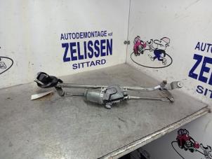 Gebruikte Ruitenwismotor + Mechaniek Suzuki Swift (ZA/ZC/ZD) 1.6 Sport VVT 16V Prijs € 78,75 Margeregeling aangeboden door Zelissen V.O.F. autodemontage