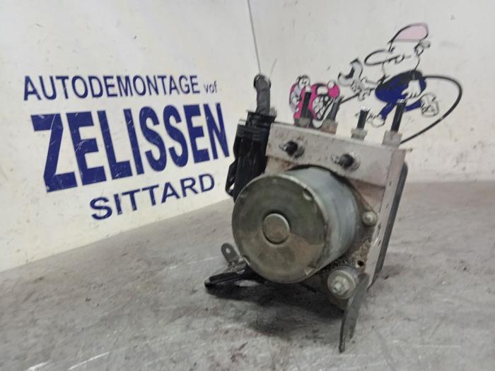 Gebruikte ABS Pomp Alfa Romeo MiTo (955) 1.4 16V Prijs € 173,25 Margeregeling aangeboden door Zelissen V.O.F. autodemontage