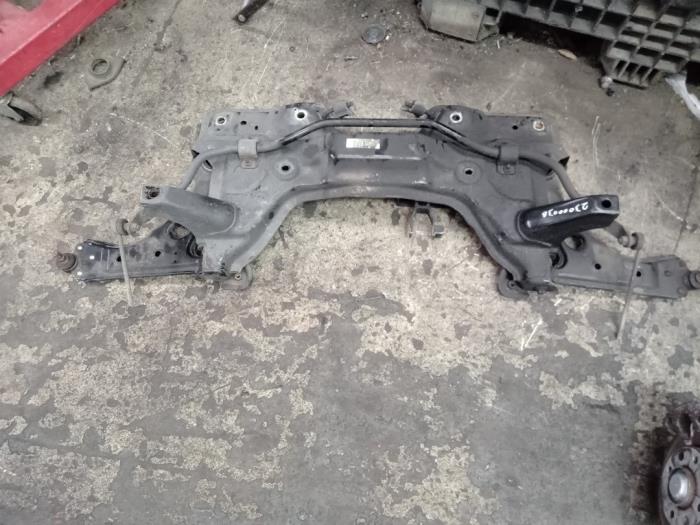Gebruikte Subframe Alfa Romeo MiTo (955) 1.4 16V Prijs € 210,00 Margeregeling aangeboden door Zelissen V.O.F. autodemontage