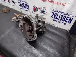 Gebruikte Versnellingsbak Opel Corsa D 1.4 16V Twinport Prijs € 367,50 Margeregeling aangeboden door Zelissen V.O.F. autodemontage