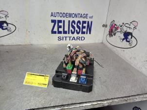 Gebruikte Zekeringkast Peugeot 207 CC (WB) 1.6 16V Prijs € 99,75 Margeregeling aangeboden door Zelissen V.O.F. autodemontage