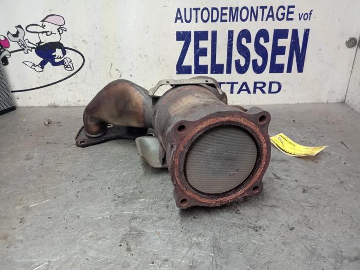 Uitlaatspruitstuk + katalysator van een Suzuki Swift (ZA/ZC/ZD1/2/3/9) 1.3 VVT 16V 2005