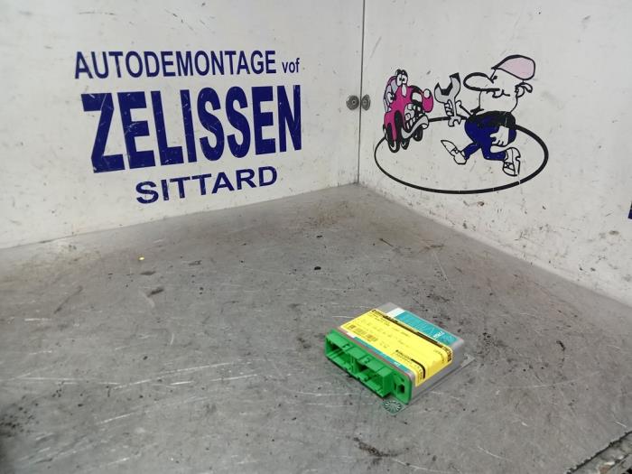 Airbag Module van een Fiat Grande Punto (199) 1.4 16V 2008