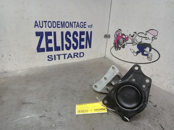 Gebruikte Motorrubber Volkswagen Fox (5Z) 1.4 16V Prijs € 31,50 Margeregeling aangeboden door Zelissen V.O.F. autodemontage