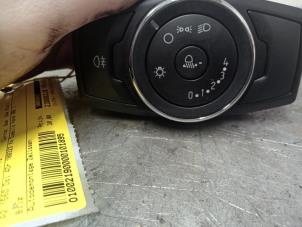 Gebruikte Licht Schakelaar Ford Focus 3 Wagon 1.6 TDCi Prijs € 31,50 Margeregeling aangeboden door Zelissen V.O.F. autodemontage
