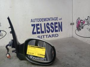 Gebruikte Buitenspiegel rechts Peugeot 206 SW (2E/K) 1.4 Prijs € 26,25 Margeregeling aangeboden door Zelissen V.O.F. autodemontage
