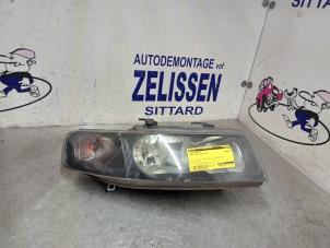 Gebruikte Koplamp rechts Seat Leon (1M1) 1.6 16V Prijs € 42,00 Margeregeling aangeboden door Zelissen V.O.F. autodemontage