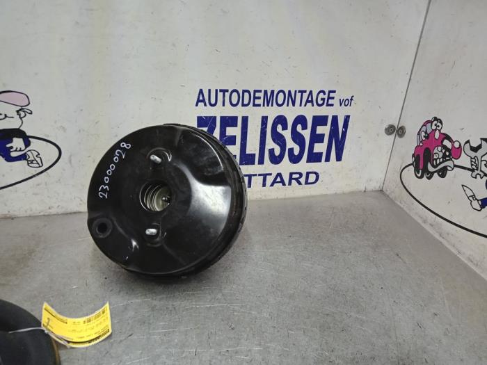 Gebruikte Rembooster BMW 7 serie (G11/12) 750 Li XDrive V8 32V Prijs € 204,75 Margeregeling aangeboden door Zelissen V.O.F. autodemontage