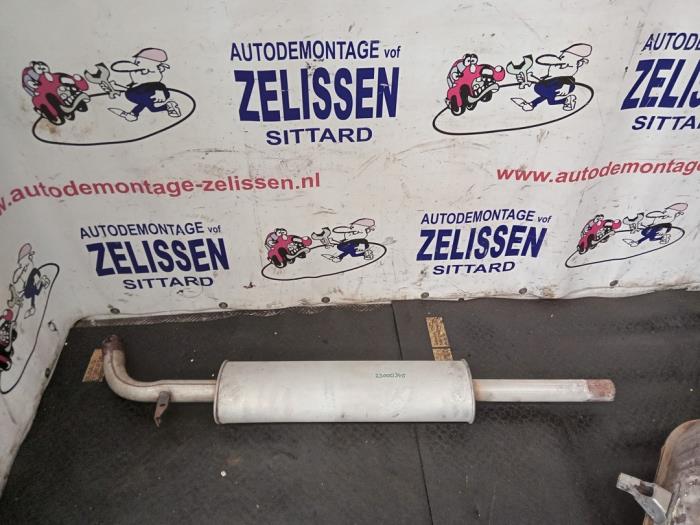 Gebruikte Uitlaat Middendemper Renault Megane II Grandtour (KM) 2.0 16V Prijs € 31,50 Margeregeling aangeboden door Zelissen V.O.F. autodemontage