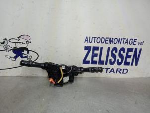 Gebruikte Combischakelaar Stuurkolom Toyota Aygo (B10) 1.4 HDI Prijs € 78,75 Margeregeling aangeboden door Zelissen V.O.F. autodemontage