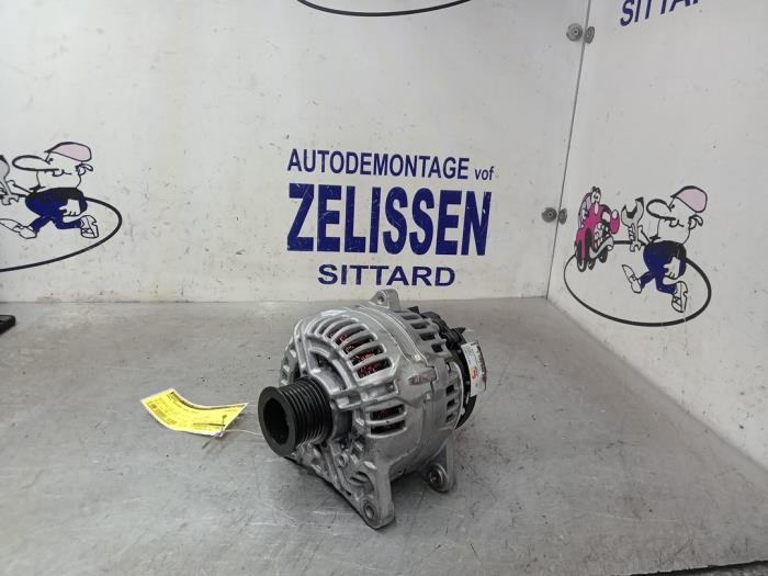 Gebruikte Dynamo Opel Movano (4A1; 4A2; 4B2; 4B3; 4C2; 4C3) 2.5 CDTI Prijs € 99,75 Margeregeling aangeboden door Zelissen V.O.F. autodemontage