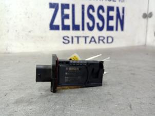 Gebruikte Luchtmassameter BMW 7 serie (G11/12) 750 Li XDrive V8 32V Prijs € 68,25 Margeregeling aangeboden door Zelissen V.O.F. autodemontage