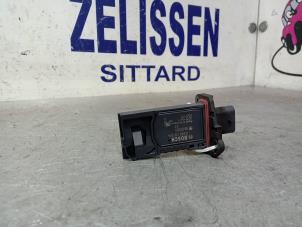 Gebruikte Luchtmassameter BMW 7 serie (G11/12) 750 Li XDrive V8 32V Prijs € 78,75 Margeregeling aangeboden door Zelissen V.O.F. autodemontage