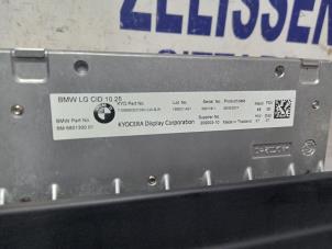 Gebruikte Navigatie Display BMW 7 serie (G11/12) 750i,Li XDrive V8 32V Prijs € 997,50 Margeregeling aangeboden door Zelissen V.O.F. autodemontage