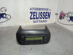Gebruikte Radio CD Speler Peugeot Bipper (AA) 1.4 HDi Prijs € 99,75 Margeregeling aangeboden door Zelissen V.O.F. autodemontage