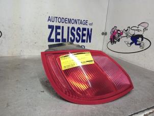 Gebruikte Achterlicht links Mitsubishi Colt (Z2/Z3) 1.3 16V Prijs € 36,75 Margeregeling aangeboden door Zelissen V.O.F. autodemontage