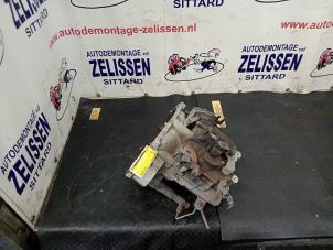 Gebruikte Versnellingsbak Mitsubishi Colt (Z2/Z3) 1.3 16V Prijs € 236,25 Margeregeling aangeboden door Zelissen V.O.F. autodemontage
