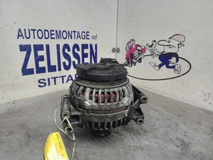 Gebruikte Dynamo Mercedes E (W211) 2.7 E-270 CDI 20V Prijs € 78,75 Margeregeling aangeboden door Zelissen V.O.F. autodemontage