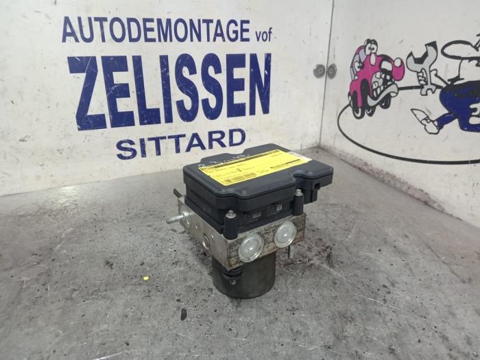 Gebruikte ABS Pomp Fiat Ducato (250) 2.3 D 130 Multijet Prijs € 257,25 Margeregeling aangeboden door Zelissen V.O.F. autodemontage