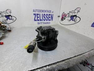 Gebruikte Stuurbekrachtiging Pomp Mercedes E (W211) 2.7 E-270 CDI 20V Prijs € 99,75 Margeregeling aangeboden door Zelissen V.O.F. autodemontage