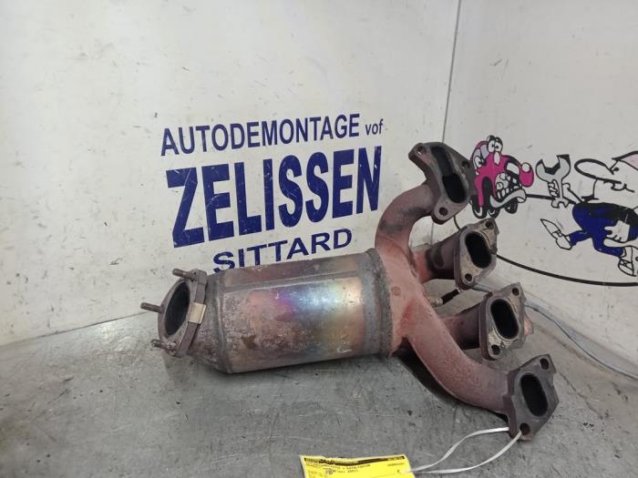 Gebruikte Uitlaatspruitstuk + katalysator Renault Twingo (C06) 1.2 Prijs op aanvraag aangeboden door Zelissen V.O.F. autodemontage