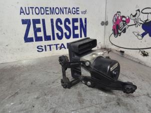 Gebruikte ABS Pomp Mini Mini Cooper S (R53) 1.6 16V Prijs € 204,75 Margeregeling aangeboden door Zelissen V.O.F. autodemontage