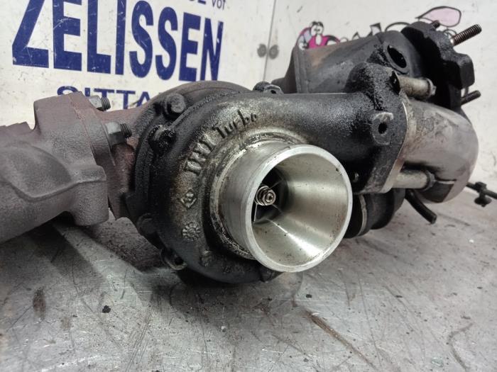 Katalysator van een Opel Corsa D 1.7 CDTi 16V Ecotec 2007