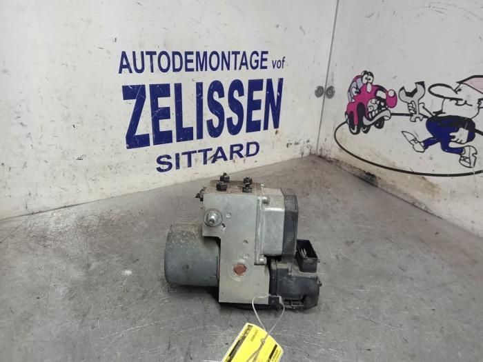 Gebruikte ABS Pomp Skoda Superb (3U4) 1.9 TDI 100 PD Prijs € 152,25 Margeregeling aangeboden door Zelissen V.O.F. autodemontage