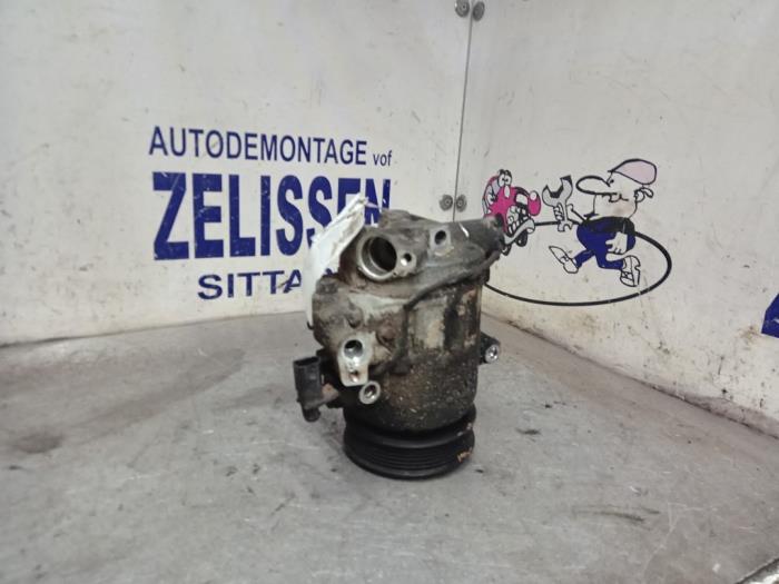 Gebruikte Aircopomp Volkswagen Polo IV (9N1/2/3) 1.2 Prijs € 63,00 Margeregeling aangeboden door Zelissen V.O.F. autodemontage