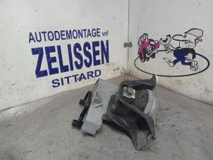 Gebruikte Motorsteun Nissan Note (E11) 1.6 16V Prijs € 26,25 Margeregeling aangeboden door Zelissen V.O.F. autodemontage