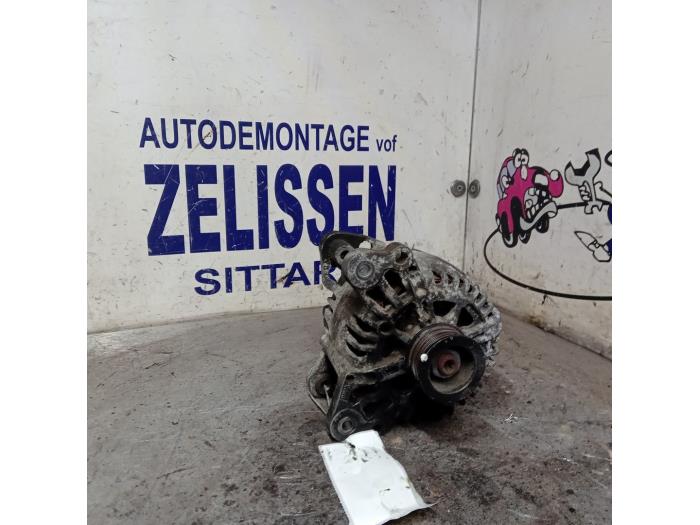 Gebruikte Dynamo Volkswagen Golf V (1K1) 1.4 FSI 16V Prijs € 36,75 Margeregeling aangeboden door Zelissen V.O.F. autodemontage