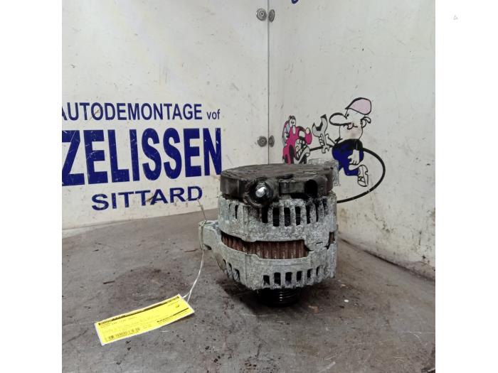 Gebruikte Dynamo Volvo S40 (MS) 2.4 D5 20V Prijs € 63,00 Margeregeling aangeboden door Zelissen V.O.F. autodemontage