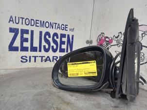 Gebruikte Spiegel Buiten links Volkswagen Golf V (1K1) 1.4 FSI 16V Prijs € 52,50 Margeregeling aangeboden door Zelissen V.O.F. autodemontage