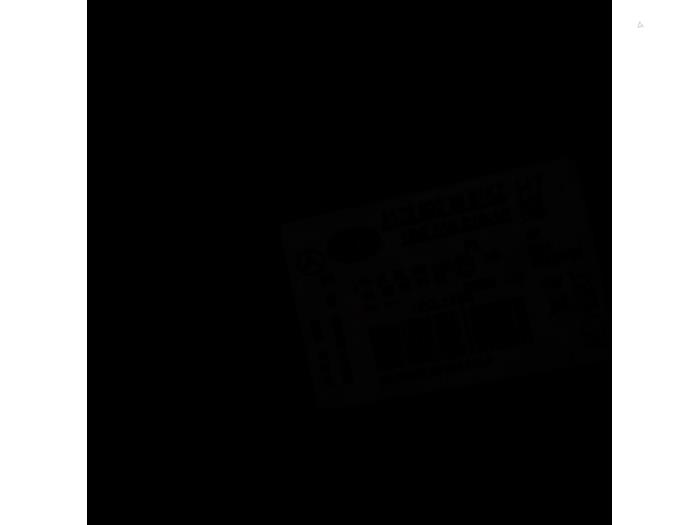 Koplamp rechts van een Mercedes-Benz A (W176) 1.6 A-180 16V 2012