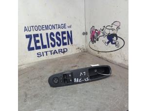 Gebruikte Elektrisch Raam Schakelaar Fiat Punto Evo (199) 1.3 JTD Multijet 85 16V Euro 5 Prijs € 31,50 Margeregeling aangeboden door Zelissen V.O.F. autodemontage