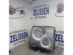 Gebruikte Rechter Koplamp Landrover Range Rover III (LM) 2.9 TD6 24V Prijs € 414,75 Margeregeling aangeboden door Zelissen V.O.F. autodemontage