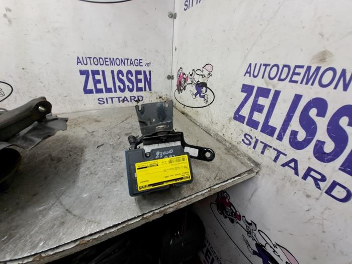 Gebruikte ABS Pomp Renault Twingo II (CN) 1.2 Prijs € 99,75 Margeregeling aangeboden door Zelissen V.O.F. autodemontage