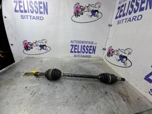 Gebruikte Aandrijfas links-voor Suzuki Alto (GF) 1.0 12V Prijs € 42,00 Margeregeling aangeboden door Zelissen V.O.F. autodemontage