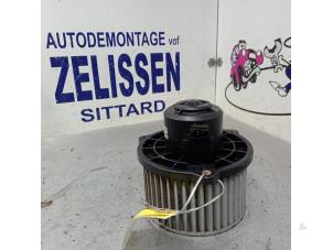 Gebruikte Kachel Ventilatiemotor Hyundai H-1/H-200 2.5 Tdi Prijs € 52,50 Margeregeling aangeboden door Zelissen V.O.F. autodemontage