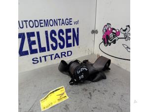 Gebruikte Veiligheidsgordel links-voor Hyundai H-1/H-200 2.5 Tdi Prijs € 42,00 Margeregeling aangeboden door Zelissen V.O.F. autodemontage