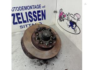 Gebruikte Wielnaaf voor Hyundai H-1/H-200 2.5 Tdi Prijs € 99,75 Margeregeling aangeboden door Zelissen V.O.F. autodemontage