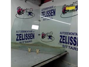 Gebruikte Portierruit 4Deurs rechts-voor Hyundai H-1/H-200 2.5 Tdi Prijs € 42,00 Margeregeling aangeboden door Zelissen V.O.F. autodemontage