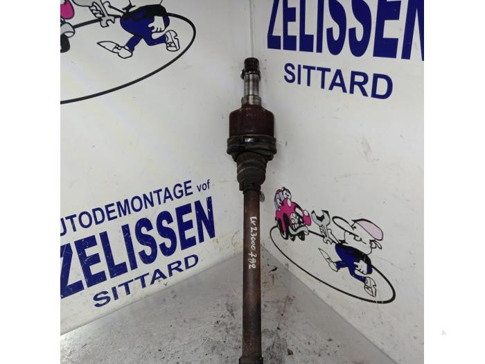 Gebruikte Aandrijfas links-voor Ford Transit 2.0 TDdi 16V Prijs € 52,50 Margeregeling aangeboden door Zelissen V.O.F. autodemontage