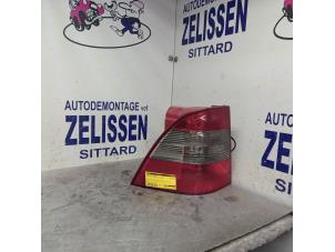 Gebruikte Achterlicht links Mercedes ML I (163) 270 2.7 CDI 20V Prijs € 99,75 Margeregeling aangeboden door Zelissen V.O.F. autodemontage