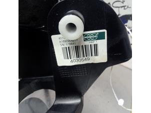 Gebruikte Pedalen Set Mercedes B (W245) 1.7 B-170 16V Prijs € 105,00 Margeregeling aangeboden door Zelissen V.O.F. autodemontage