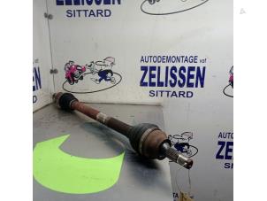 Gebruikte Steekas rechts-voor Peugeot 207/207+ (WA/WC/WM) 1.6 16V VTRi Prijs € 42,00 Margeregeling aangeboden door Zelissen V.O.F. autodemontage